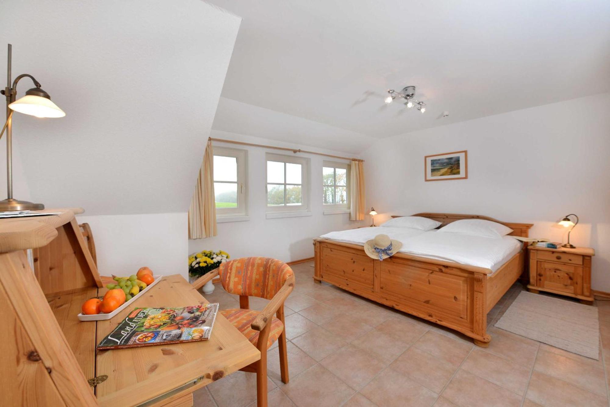 Stoertebeker Appartements - "Stoertebeker Pferdehof" Ralswiek Quarto foto