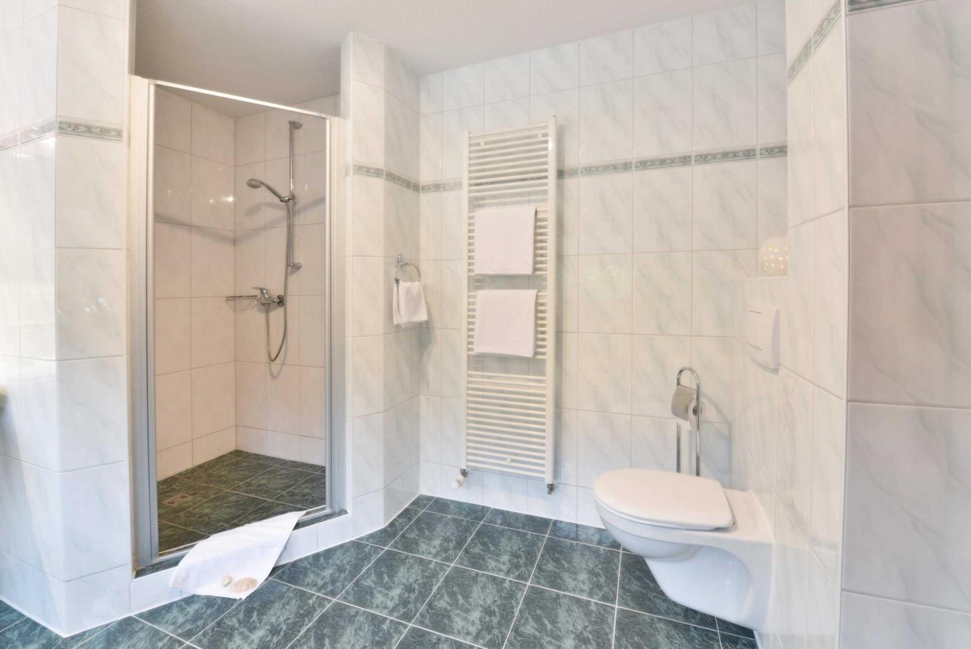 Stoertebeker Appartements - "Stoertebeker Pferdehof" Ralswiek Quarto foto